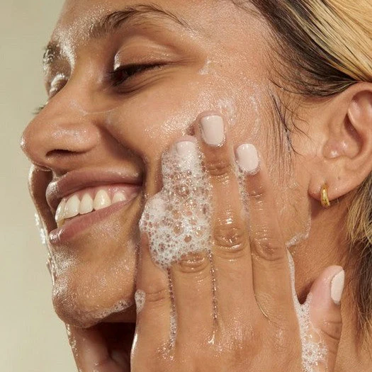Seaweed Oil-Control Face Wash - Image 3