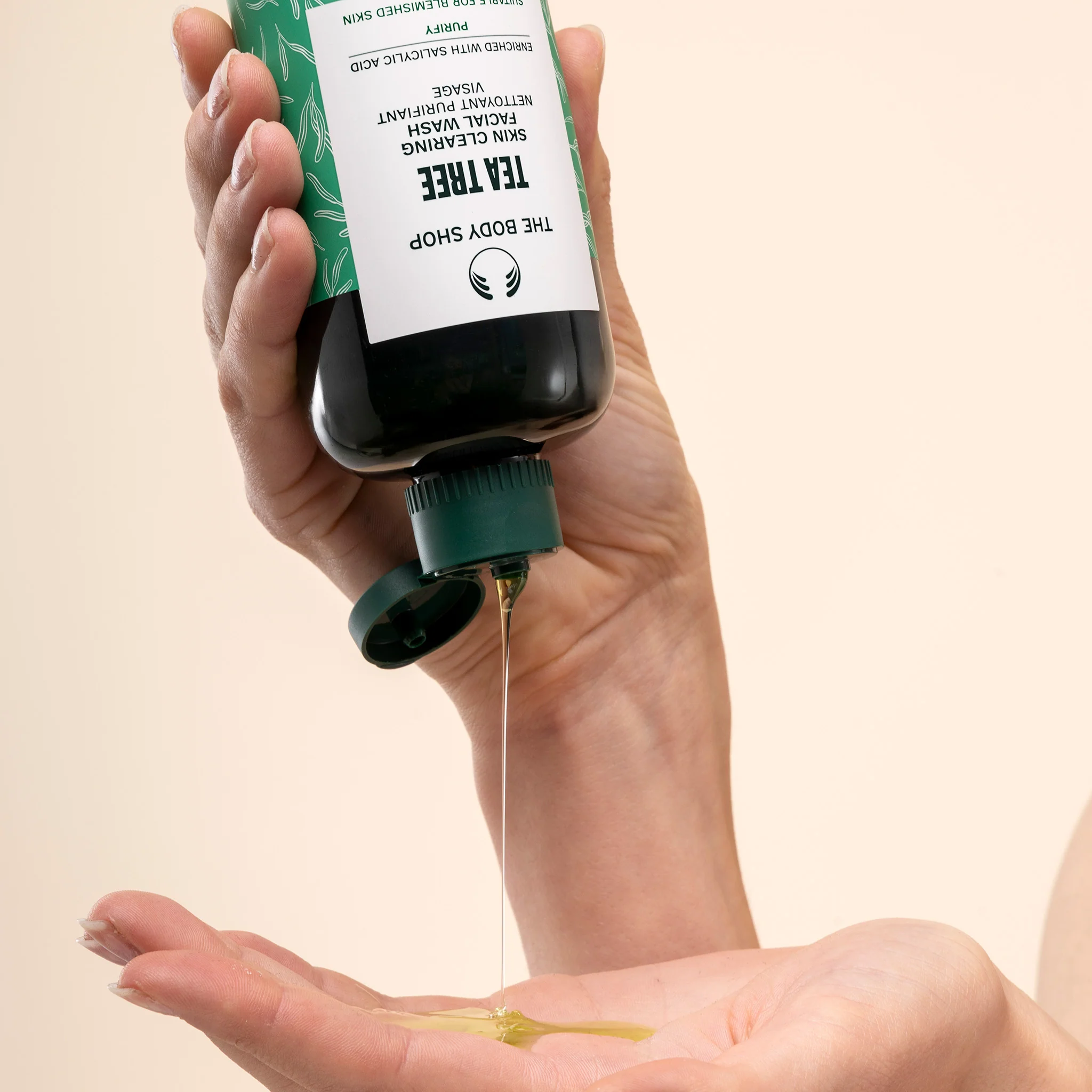 Tea Tree Skin Clearing Facial Wash - Image 3
